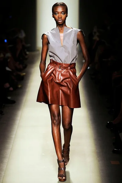 Look 5